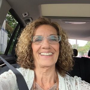 Meet your Posher, Carol